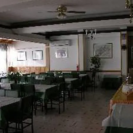 Filoxenia Ξενοδοχείο 2*